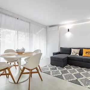 https://comtal-homey-apartments.topbarcelonahotels.com
